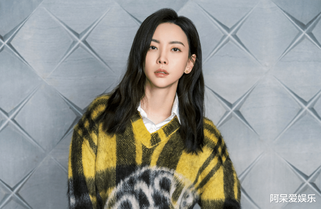 王心凌|《乘风破浪》3人成功翻红,2人拿到“烦人卡”,1人颜值重回巅峰