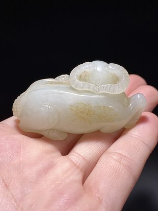 和田玉籽料|清 和田玉籽料 羊白玉 童子牧牛把件