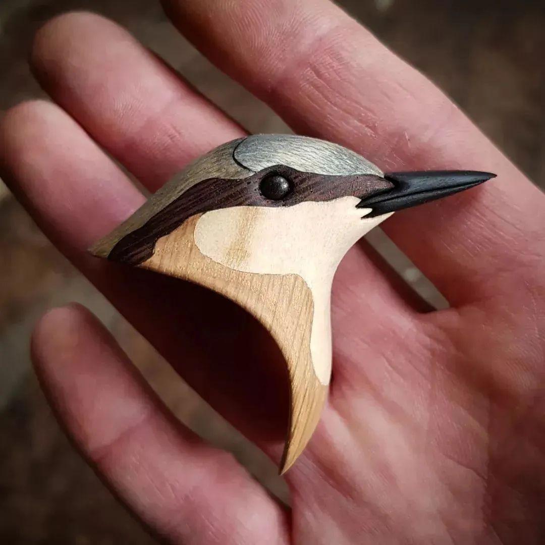 |Tag Smith 用木头拼图，创造别具一格的鸟首雕塑艺术