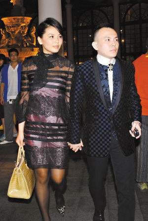 刘涛|刘涛离婚风波再升级!王珂取关女方删照片,爆料博主称哀其不幸