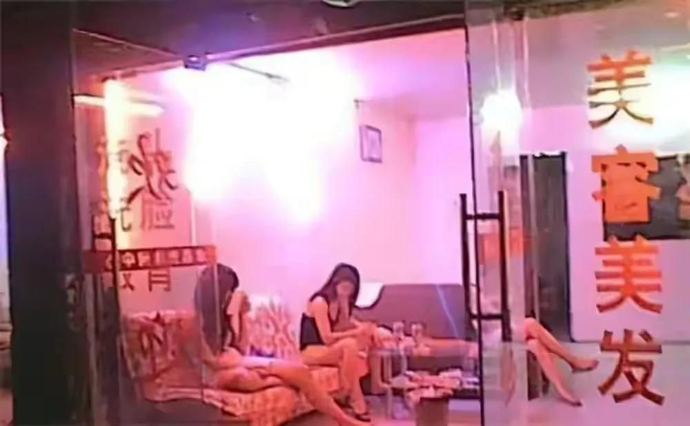 东莞“太子酒店”,每天诱惑近300人,幕后老板的下场罪有应得!
