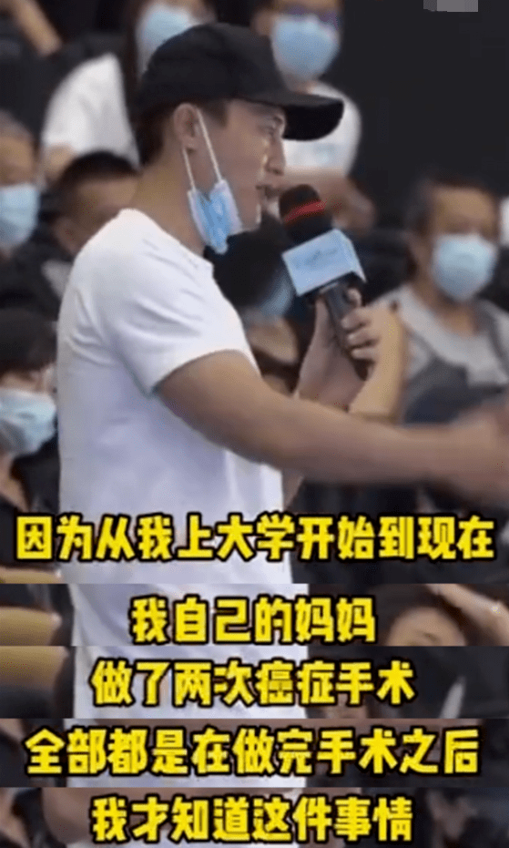 杜淳|王灿中秋晒全家福，婆媳首次公开同框，杜淳母亲罕见现身优雅知性