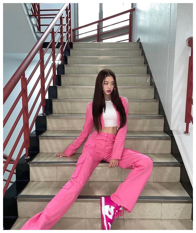 iu|盘点《偶像运动会》巴掌脸女星,张员瑛、李圣经、IU让人超羡慕