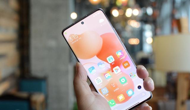 小米科技|120Hz曲面屏、4500mAh，超輕薄5G手機，雷軍宣布降價300元