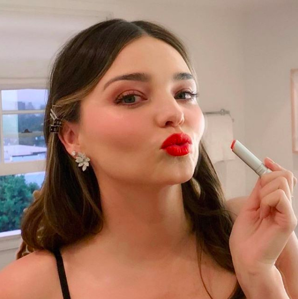 肠胃 米兰达可儿二胎产后半年瘦不下来？这只斩男色唇膏救了她