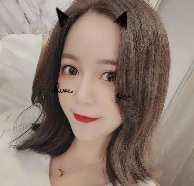 张嘉倪|薇娅弟媳某平台开播带货，半小时冲上带货榜首，网友：变相复出？