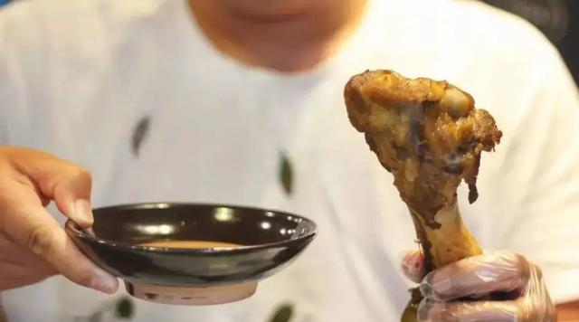 三伏天将至,建议中老年人要学会忌嘴,牢记3吃4不吃,安稳过盛夏