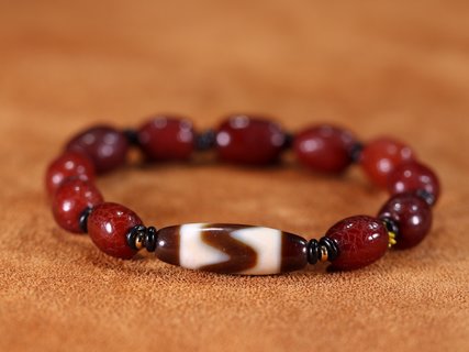 蜜蜡|【藏传回流百年蜜蜡枣珠虎牙天珠手串】