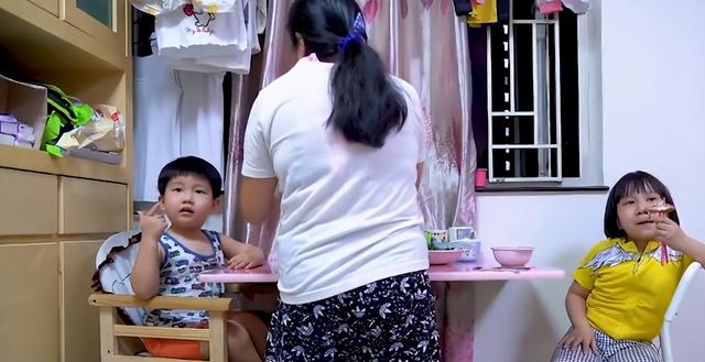 香港|香港夫妻月入六万却坚持移民,结果只能在英国送外卖和工厂打包