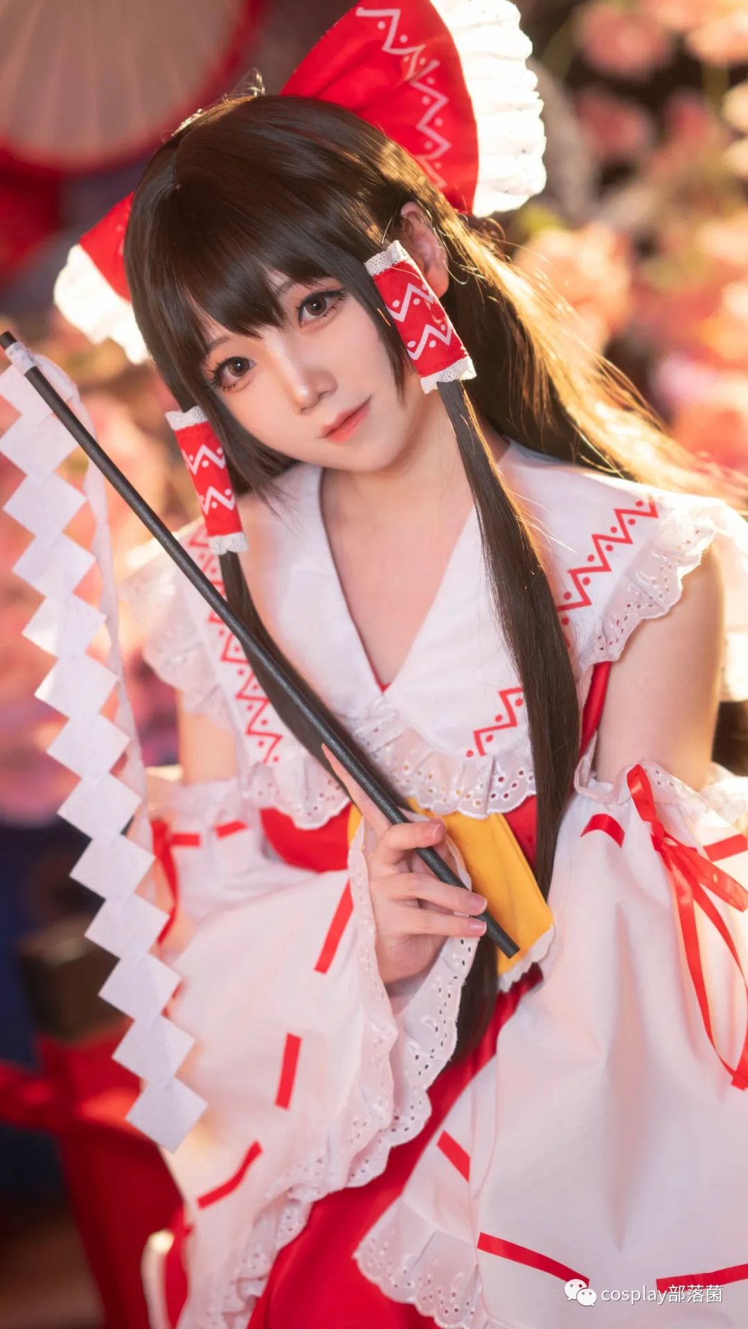 |cos:博丽灵梦cos正片@楚楚子,少女祈祷中