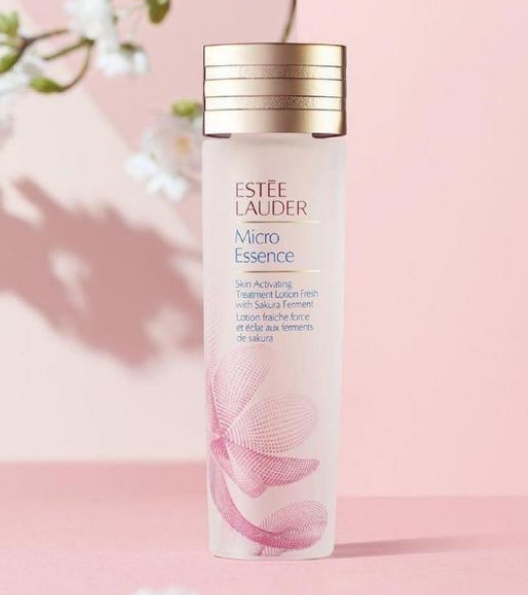 面霜 抗老护肤品水精华面霜哪个最重要