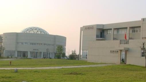 高校|江西一高校被考生嫌弃，热门专业也无人问津，缺额人数高达2490