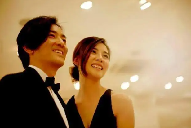 蒙嘉慧|被好友挖墙脚却爱上花花公子,浪子回头婚后成为模范夫妻