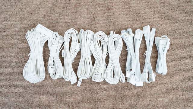 索尼|特效拉满，打造一台能在4K分辨率下畅玩老头环的黑白配色主机