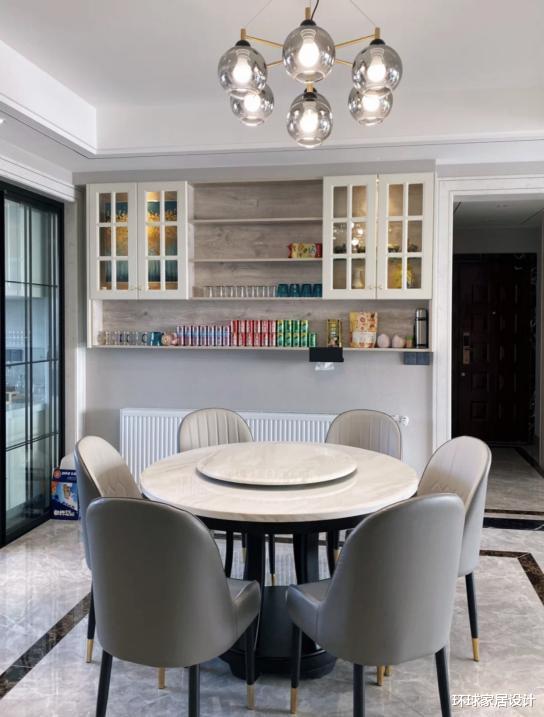 餐桌是圆形好还是方形好?多亏商家提醒,这才没有选错!