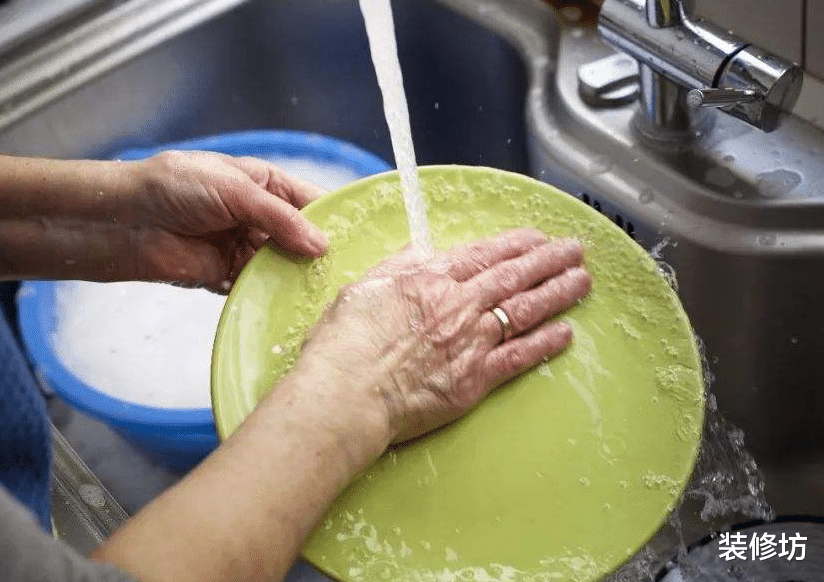 洗洁精残留,真的那么可怕吗?实验告诉你真相