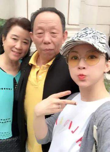 潘晓婷|潘晓婷之父潘健：后悔不让女儿谈恋爱，如今最担心40岁女儿的婚事