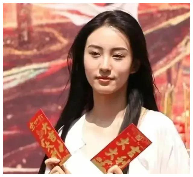 神雕侠侣|电影版《神雕侠侣》开拍,小龙女扮演者被称为“北电校花”