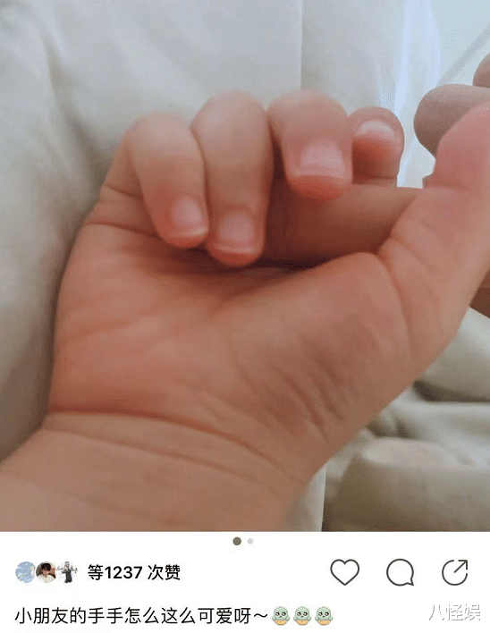 孙怡|孙怡首晒女儿未打码照,4岁大福眉清目秀,母女俩贴头看书好有爱