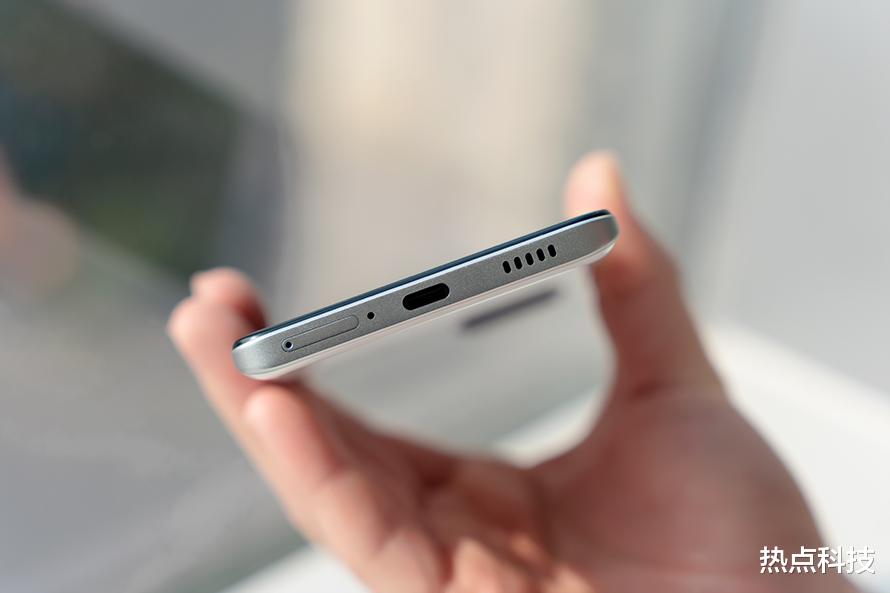 Redmi K60评测:屏幕续航性能三管齐下的新一代水桶机