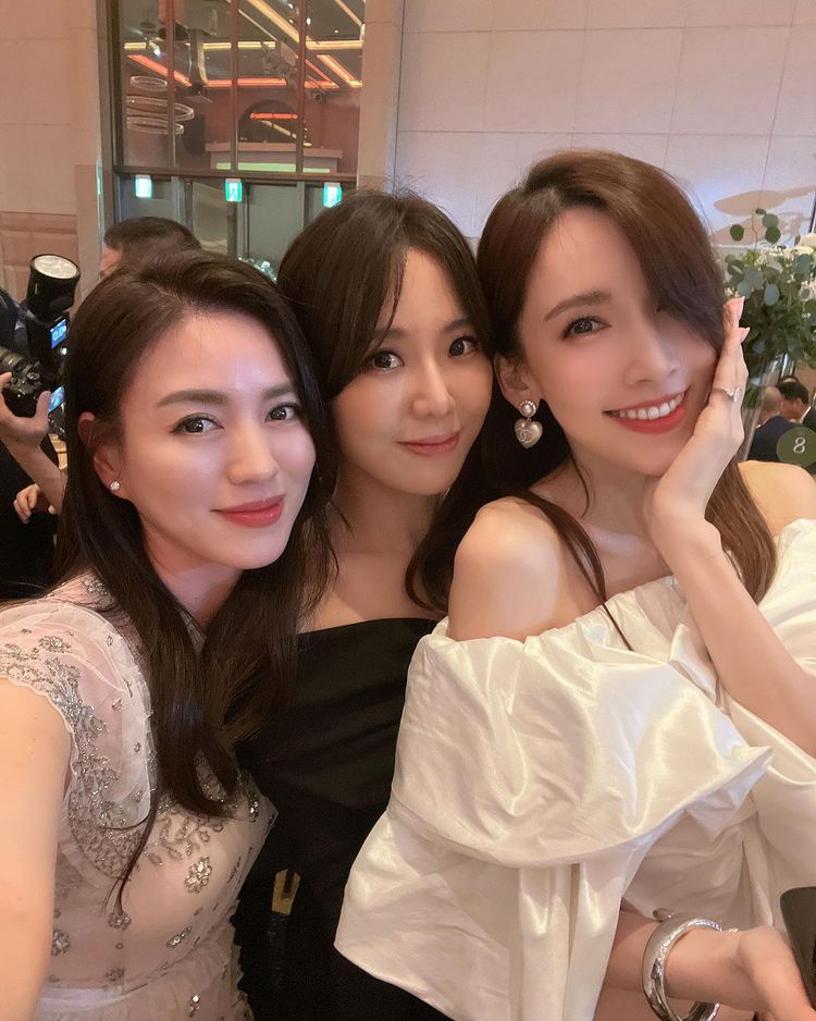 陈若仪|林志颖车祸后传第四胎，陈若仪晒露腹照辟谣，身材火辣让人羡慕