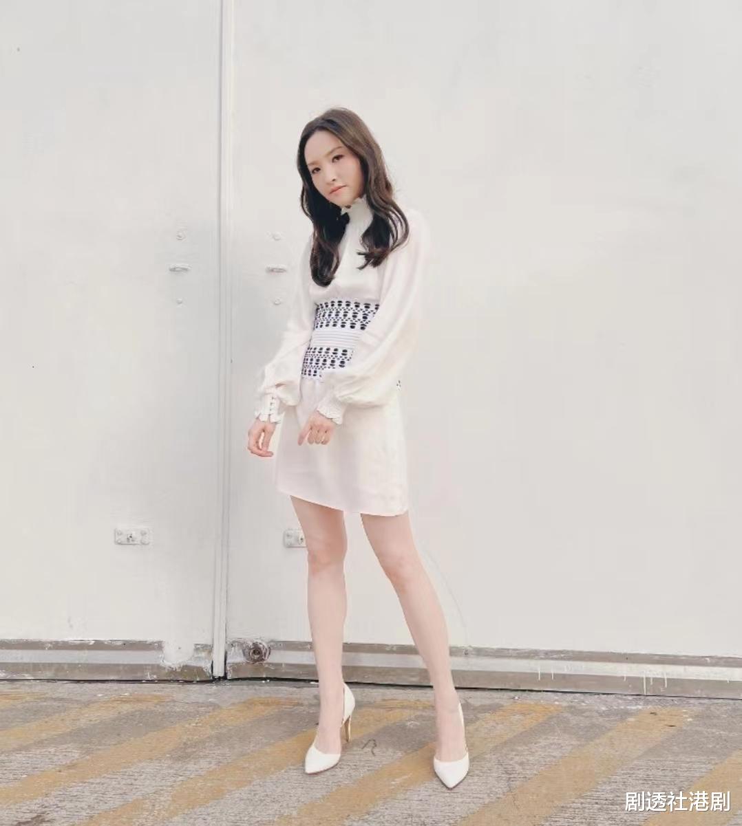 林欣彤|高调晒爱！香港知名歌手首度公开与男友合照，曾多次被指小三上位