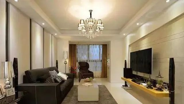 第一次参观朋友新房,一进门就被吸引了,全屋漂亮极了尤其是客厅