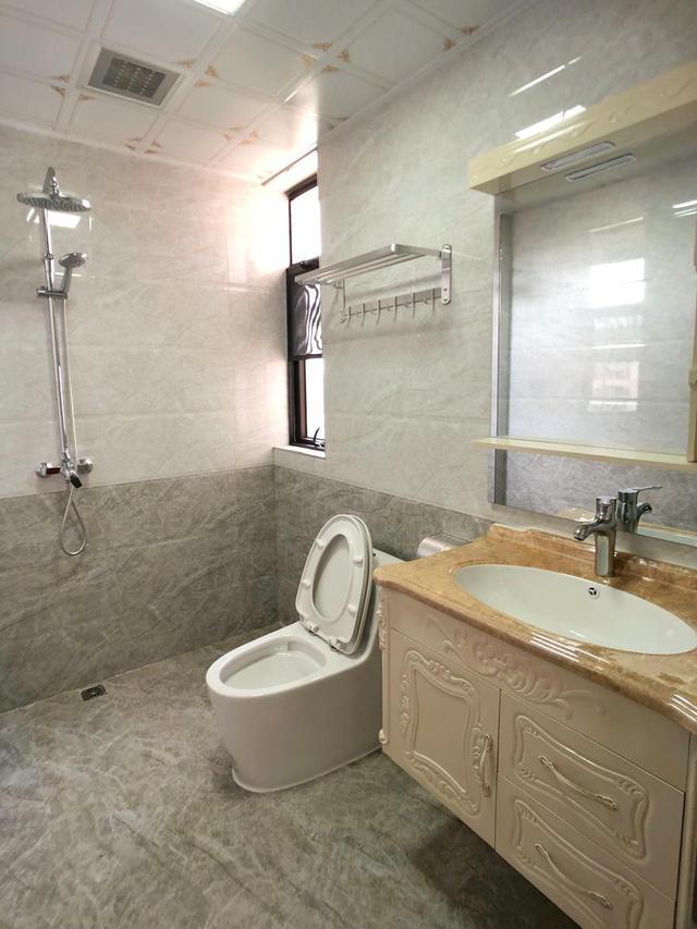 婆婆帮忙装修的新房终于完成，装修费花了6万而已，电视墙太美了