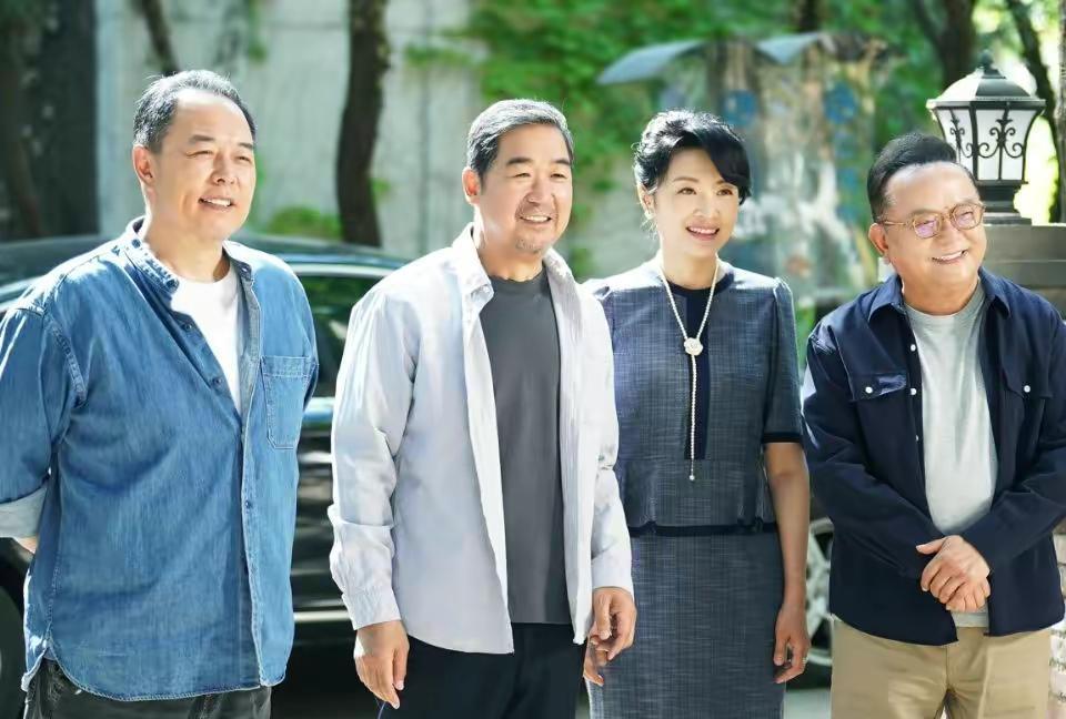 张国立|《老家伙》定2023上映！张国立铁三角组合重聚，聚焦老年退休生活