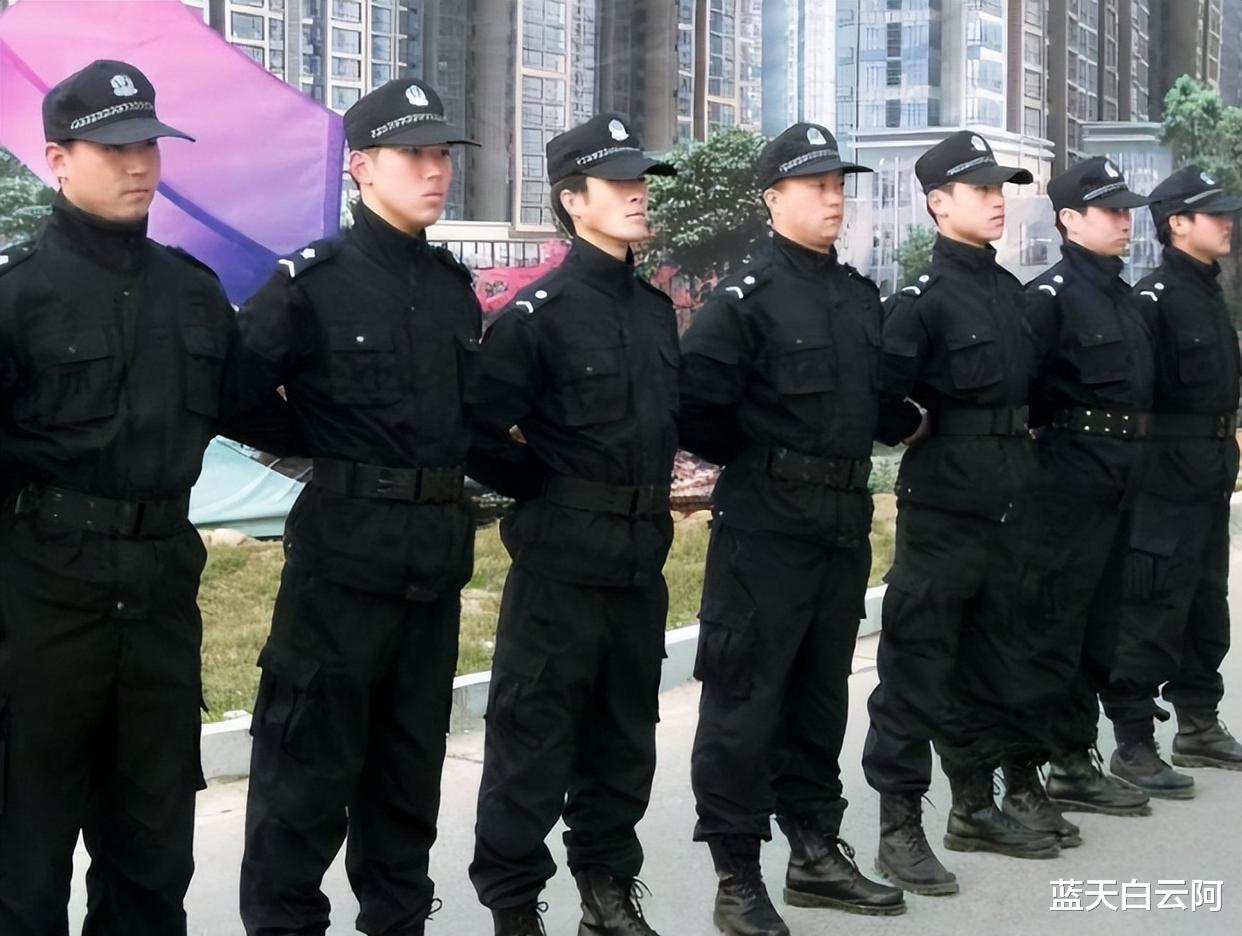 保安|保安越来越难招,就算给中老年人加薪也不想干?其实原因很简单