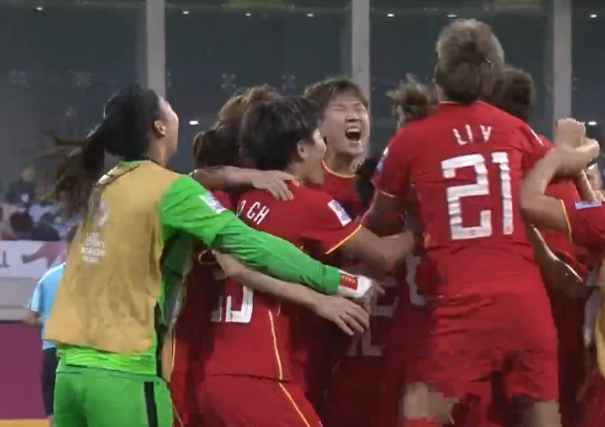 绝杀|让2追3，创造奇迹，92分钟中国绝杀韩国，两分钟前险被韩国绝杀