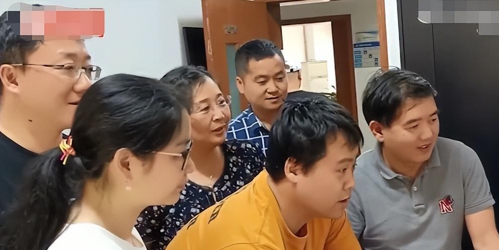 宋三川|想考公务员的有福了,浙江一地招聘任制公务员,年薪有望达到80万