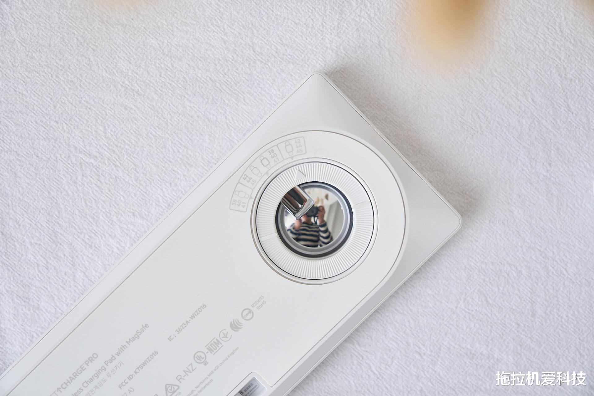 magsafe|给苹果三件套充电，贝尔金MagSafe充电底座轻松搞定