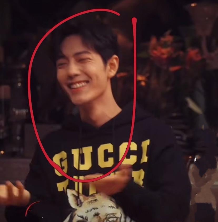 肖战|肖战、李宇春合体拍大片!被女生逗得哈哈大笑,眼角纹都出来了