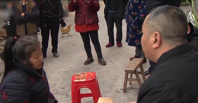 女儿身亡留下133万赔偿,外孙女急需钱救命,外婆却给儿子买房子
