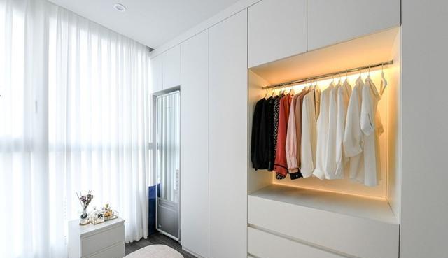 153的家,衣帽间、健身房、手办室一个不少,装成了理想的样子