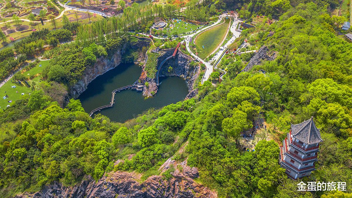 松江|上海坑最多的地方在松江，共有12座大深坑，深坑酒店只是其中一坑