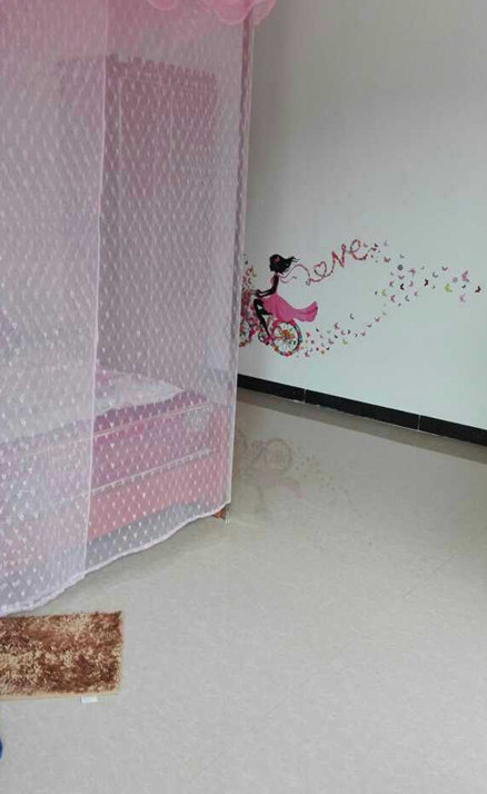 晒晒农村婆家70万的自建房,卧室大得吓人,4楼露台被赞爆了!