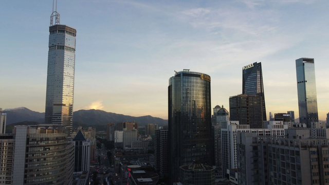 芯片|芯片神话不再?价格“雪崩”背后,华强北有卖家弃店离场