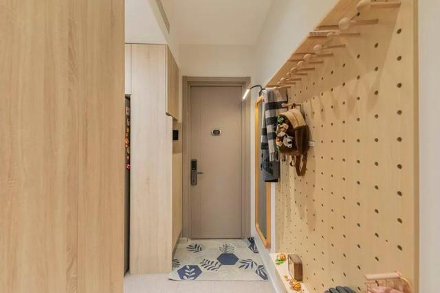 60㎡老破小,客厅隔出儿童房,全屋打满柜子,温馨舒适不压抑