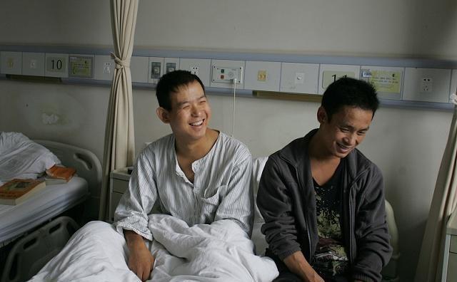 降压药|身体这3个部位“疼”,可能是尿毒症在向你“逼近”,不妨自测