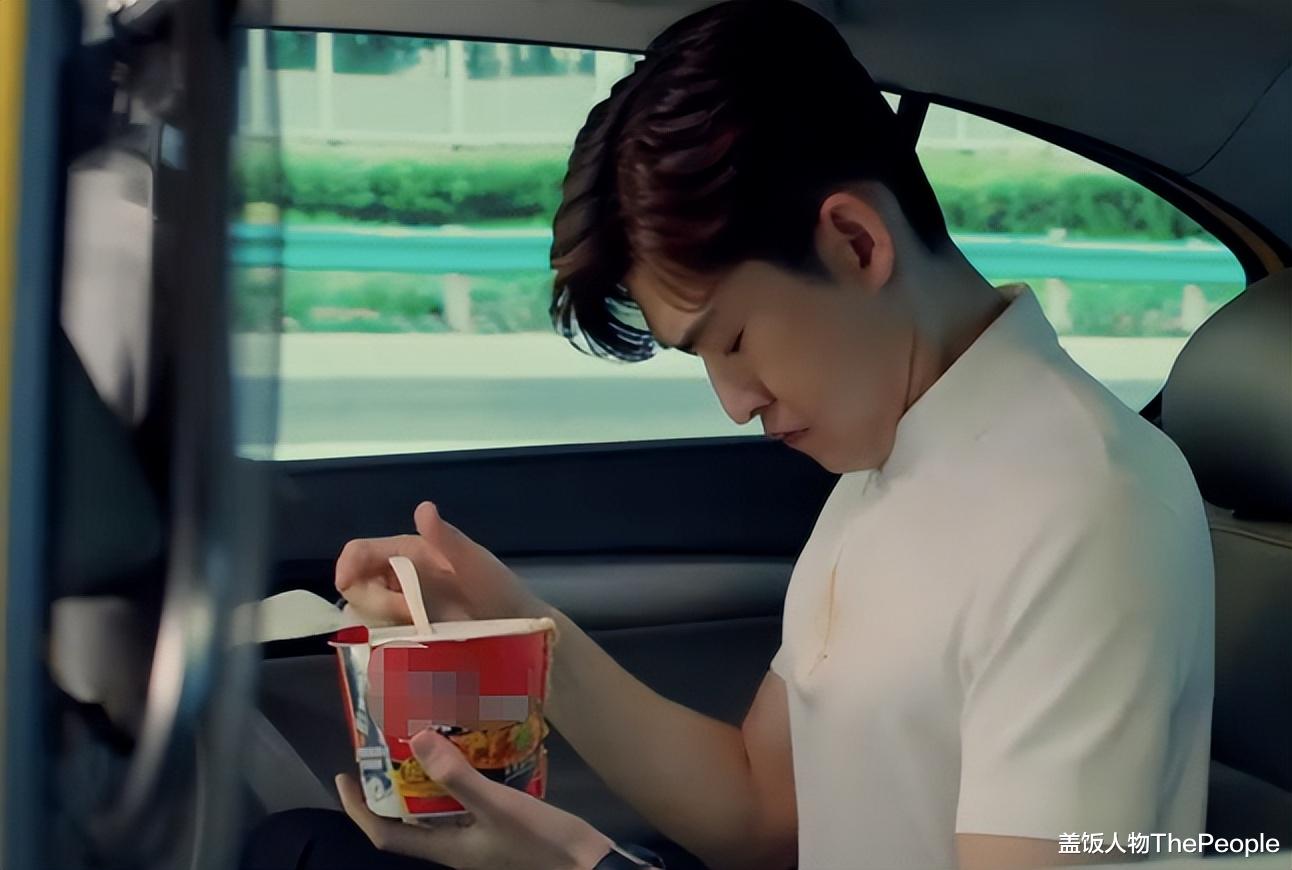 张颂文|张颂文的月薪,让娱乐圈多少拿着天价片酬的“人上人”脸红