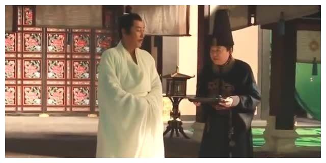 肖战|庆余年:肖战片酬不到三千块却被骂惨,张若昀的评价一针见血