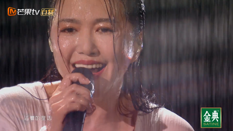 王心凌|王心凌男孩再发力，王心凌经典串烧全场大合唱，赢了谭维维郑秀妍