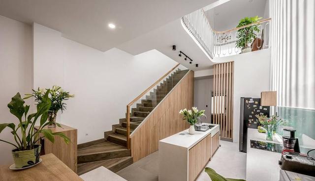 280自建房，三代人各住一层，互不干扰！天井厨房做饭好舒适