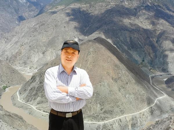 著名作曲家张千一:娶普通人李文秀为妻,婚后生一子,幸福美满 - 娱乐