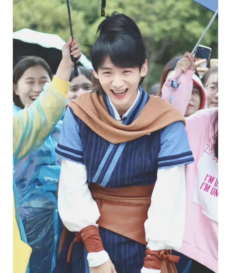 樊亦敏|果然,白敬亭藏不住了...