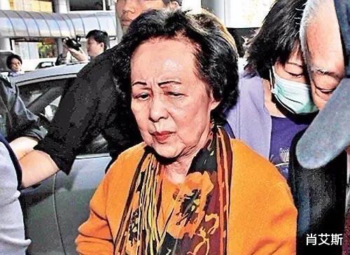 赵丽颖|李嘉欣低调富豪公公:拥有百套豪宅与李嘉诚为邻,却独宠妻子一生