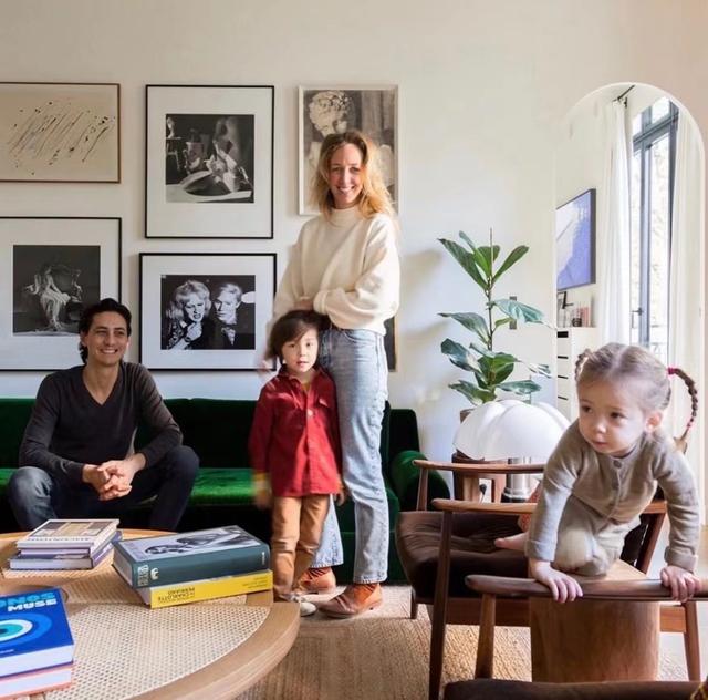 一对巴黎夫妇，带着俩女儿住210㎡的家，精致的生活令人羡慕