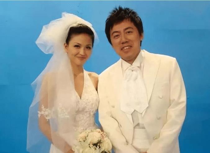 张宇|守护爱情36年，用150首歌捧红张宇，她有多传奇就有多凄凉